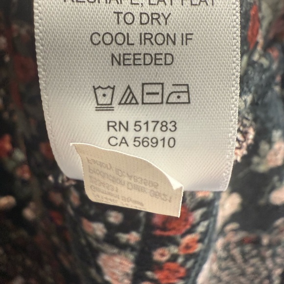 Maurice’s Mixed Ditsy Floral Black and Red Patchwork Babydoll Women's Top - Picture 5 of 9